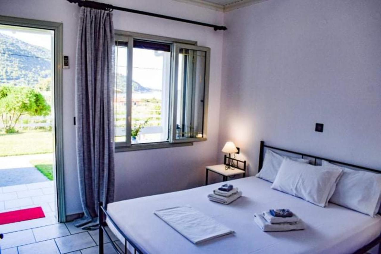 Aura Guest House Коинира Экстерьер фото